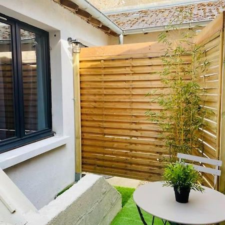 Le Studio Du Port Châteauneuf-sur-Loire Extérieur photo