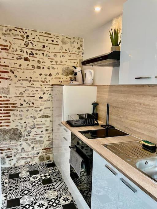 Le Studio Du Port Châteauneuf-sur-Loire Extérieur photo