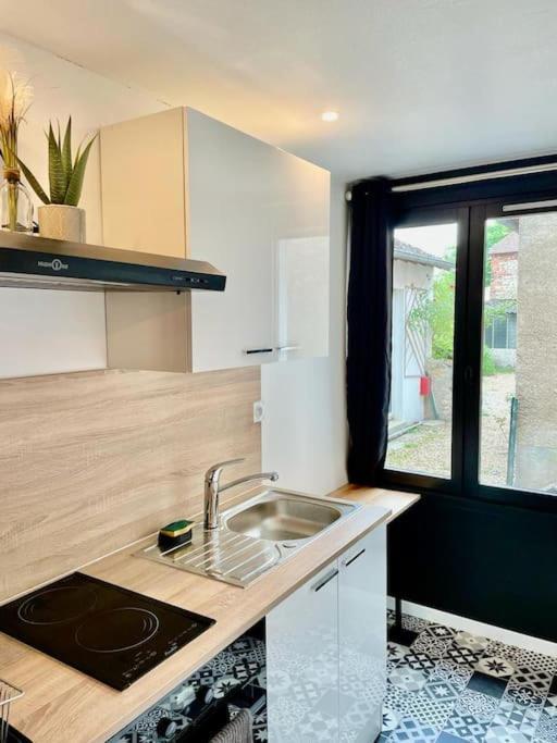 Le Studio Du Port Châteauneuf-sur-Loire Extérieur photo